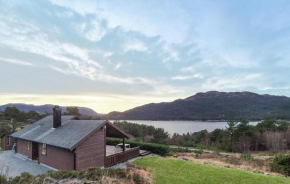 Gorgeous Home In Eivindvik With Wifi